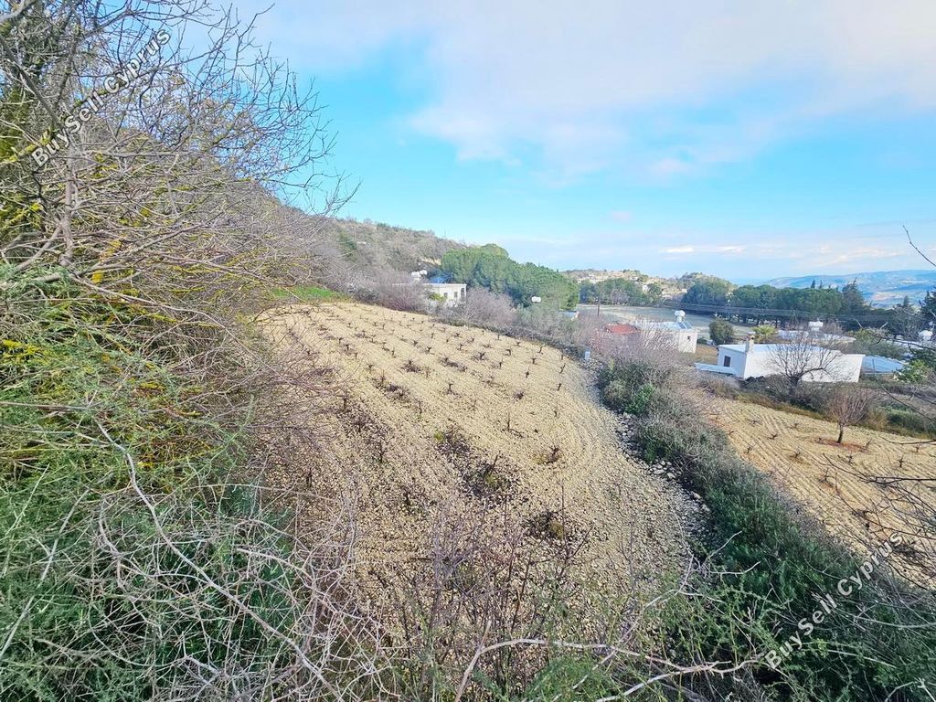 Property photo 1 of 2