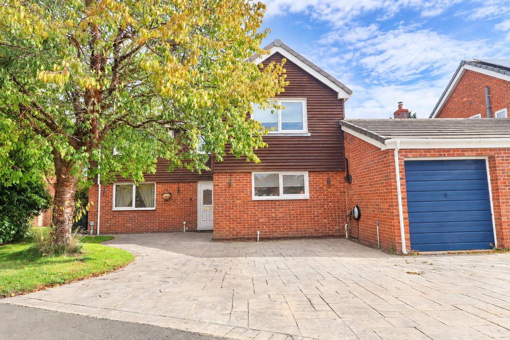 Property photo 1 of 20