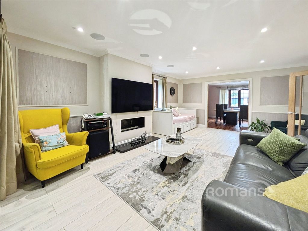 Property photo 1 of 22 Picture No. 03