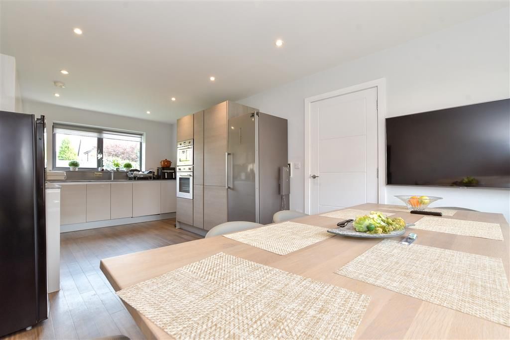 Property photo 3 of 8 Kitchen/ Diner