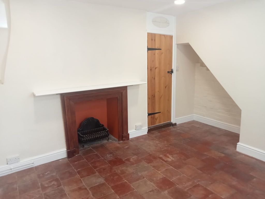 Property photo 2 of 10 170Fa776-4d85-4338-952c-08B3De5Cebeb
