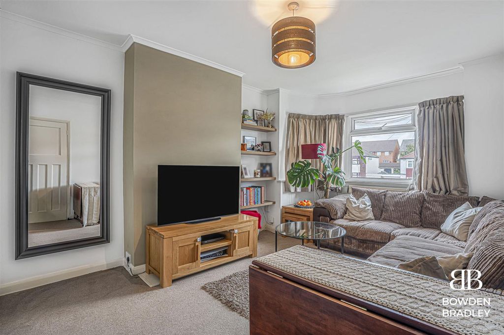 Property photo 2 of 11 A7_02249-Hdr.Jpg