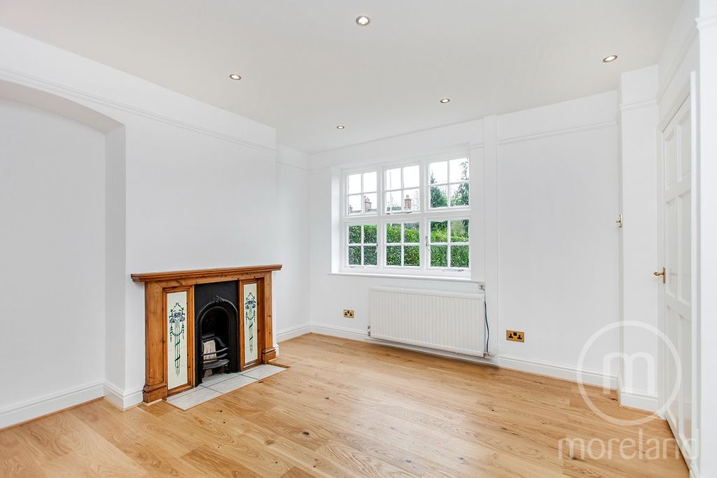 Property photo 3 of 12 4041114