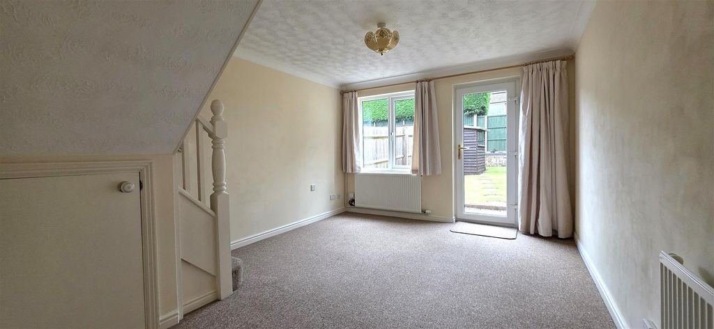 Property photo 3 of 5 Sitting Room.Jpg