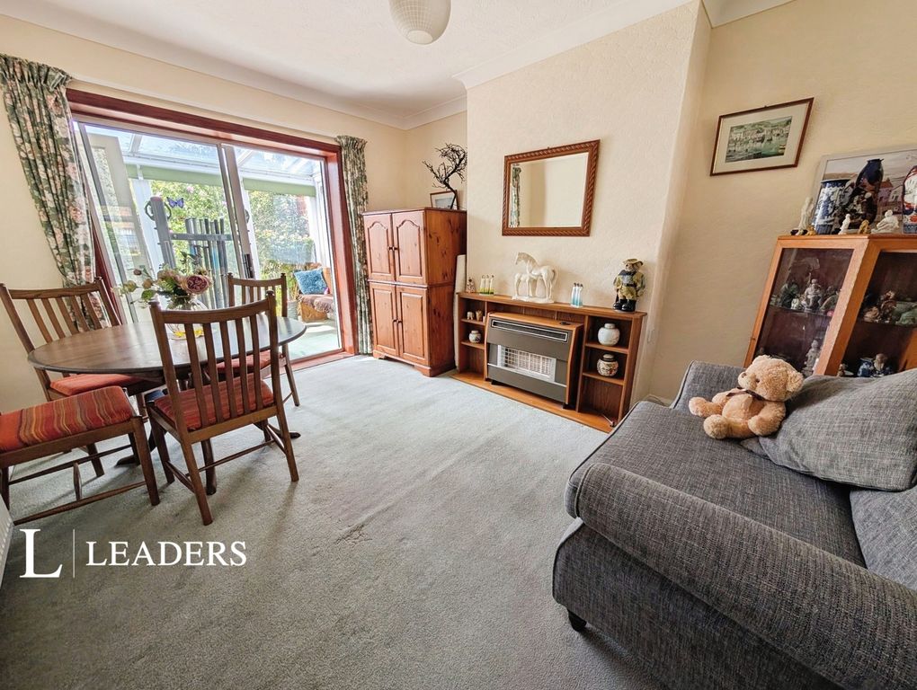 Property photo 3 of 17 Dining Room