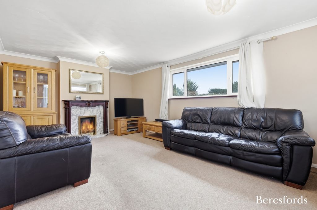 Property photo 2 of 16 Picture No. 13