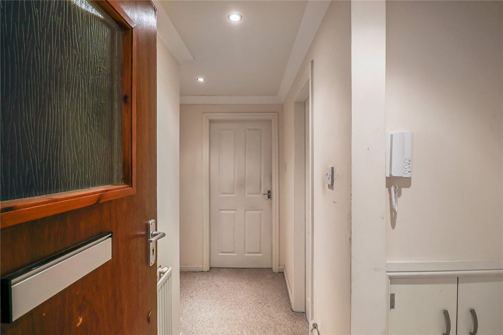 Property photo 2 of 18 Picture No. 06