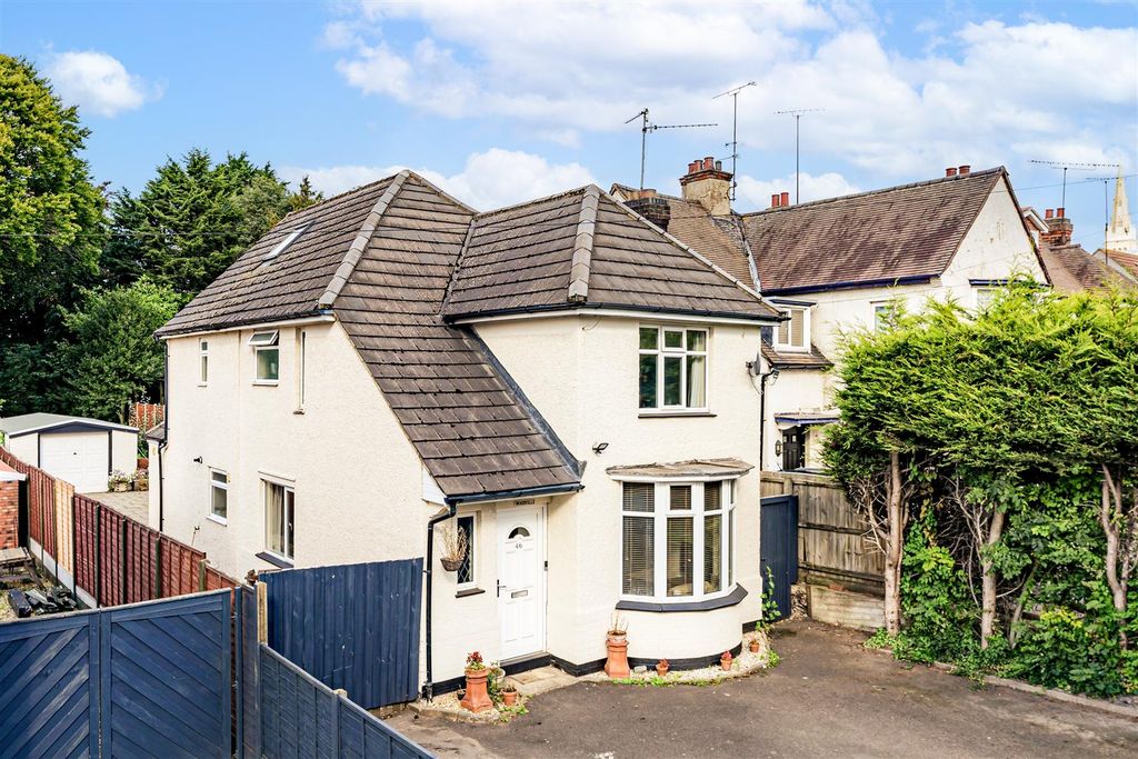 Property photo 1 of 28 46 Northampton Road, Kettering (2 Of 28).Jpg