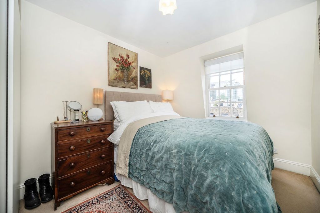 Property photo 3 of 8