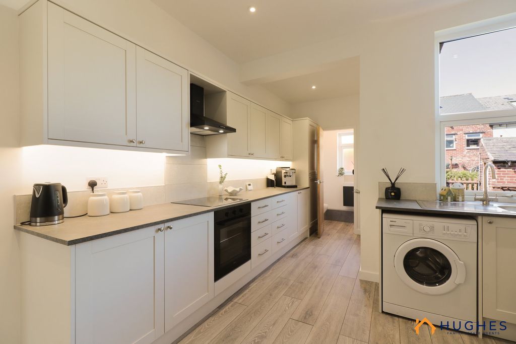 Property photo 3 of 22