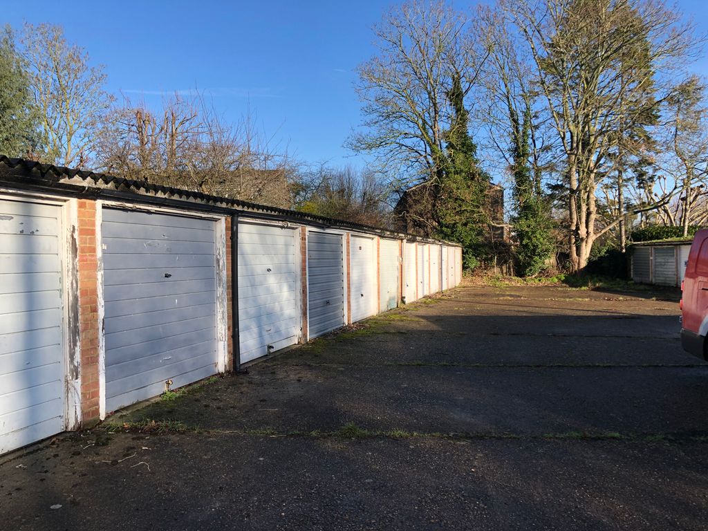 Property photo 3 of 3