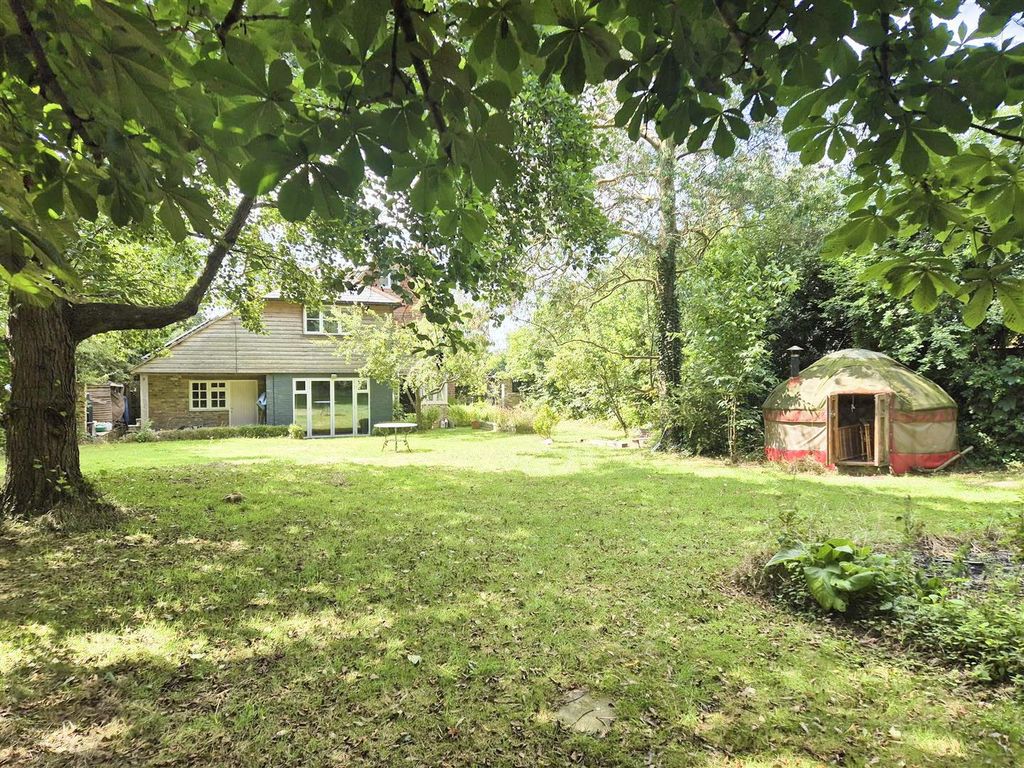 Property photo 1 of 18