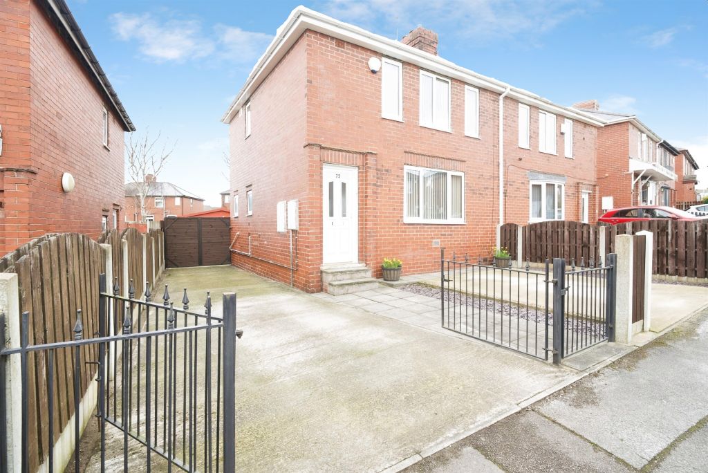 Property photo 2 of 19