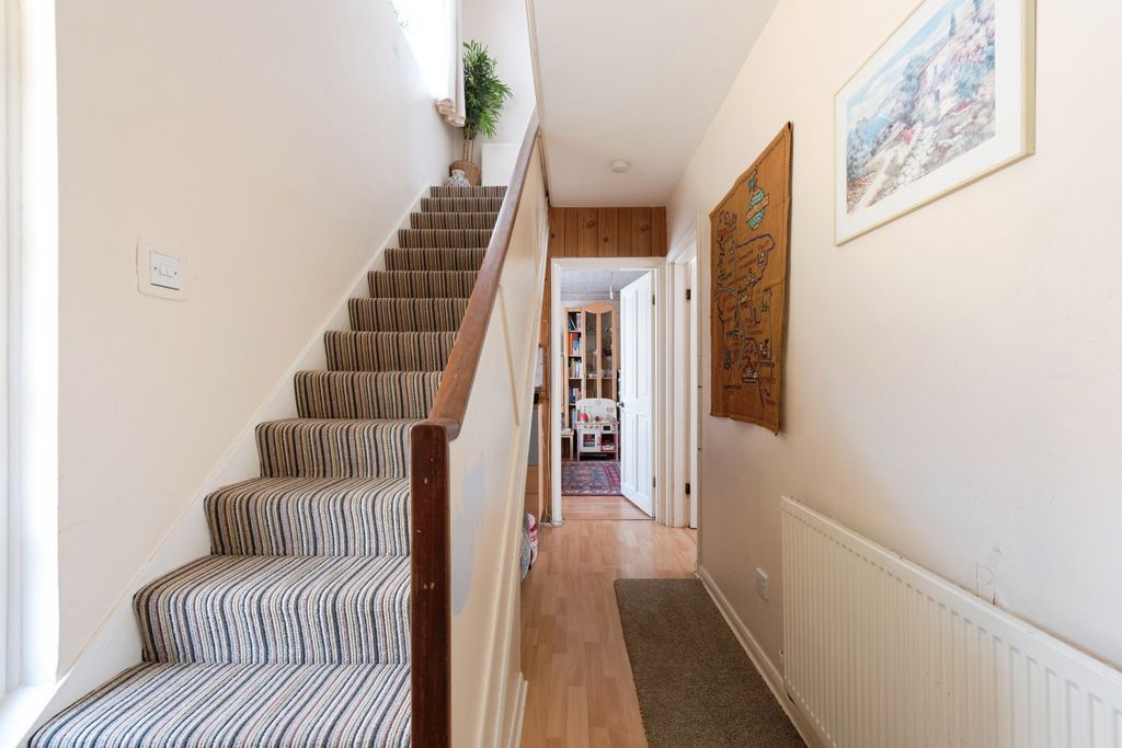 Property photo 2 of 20 Towfield19Of33