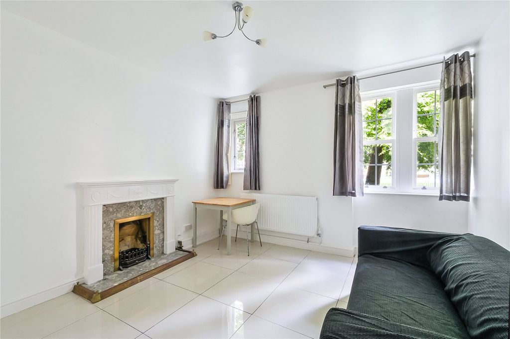 Property photo 1 of 5 Picture No. 05