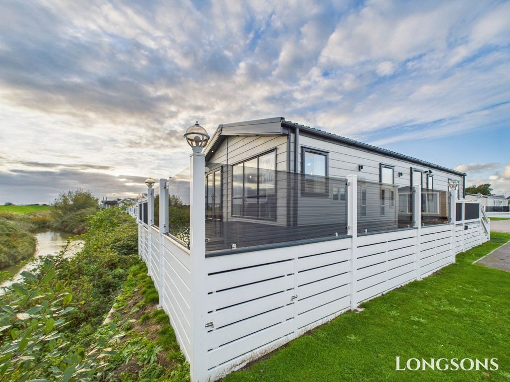 Property photo 1 of 30 Cam02173G0 Pr0277 Still033