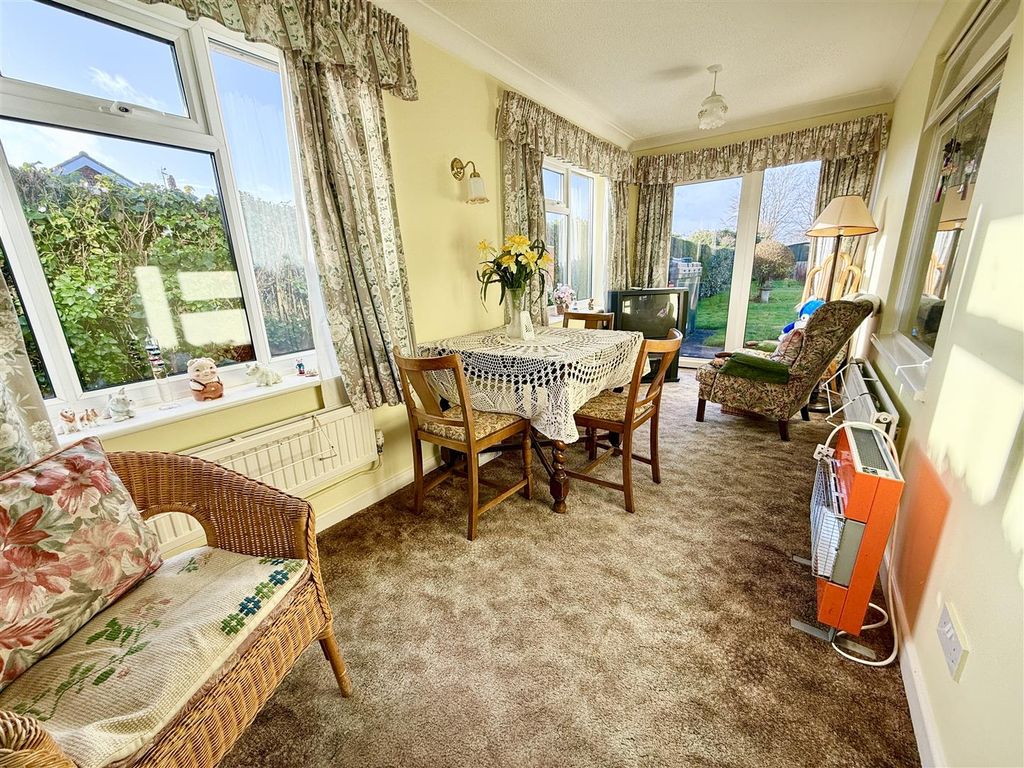 Property photo 3 of 12 Garden Room