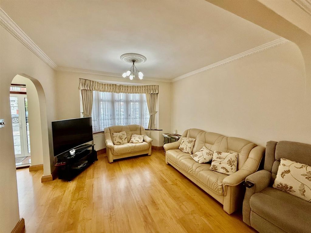 Property photo 3 of 19 Img_2943.Jpeg