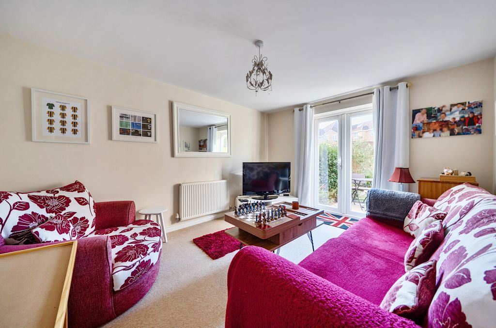 Property photo 2 of 12 152135910
