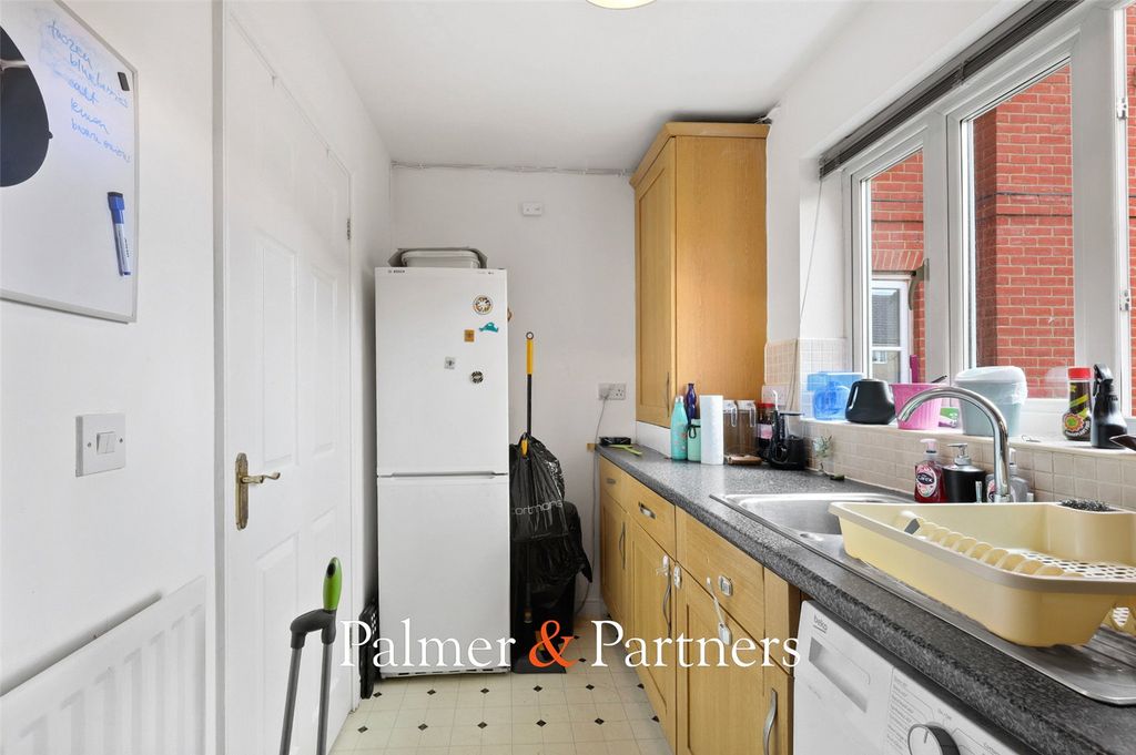 Property photo 3 of 12 Picture No. 04