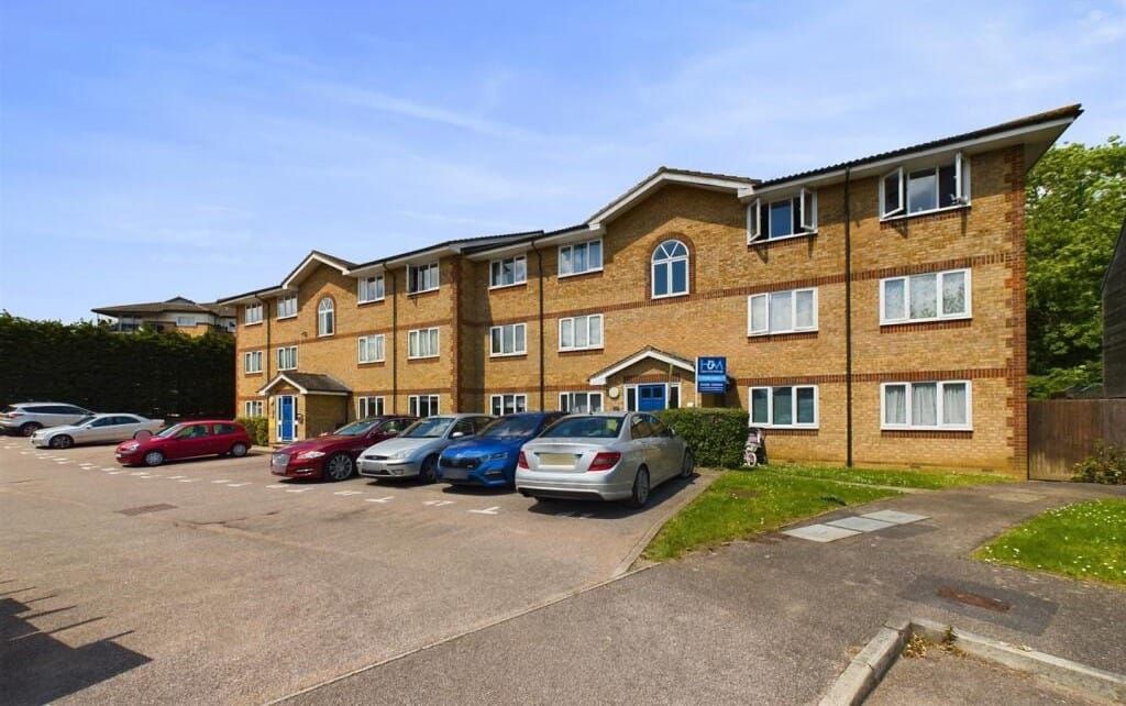 Property photo 1 of 7