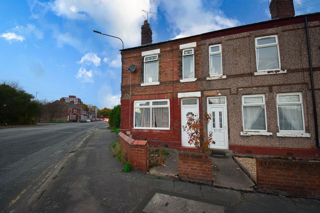 Property photo 1 of 17
