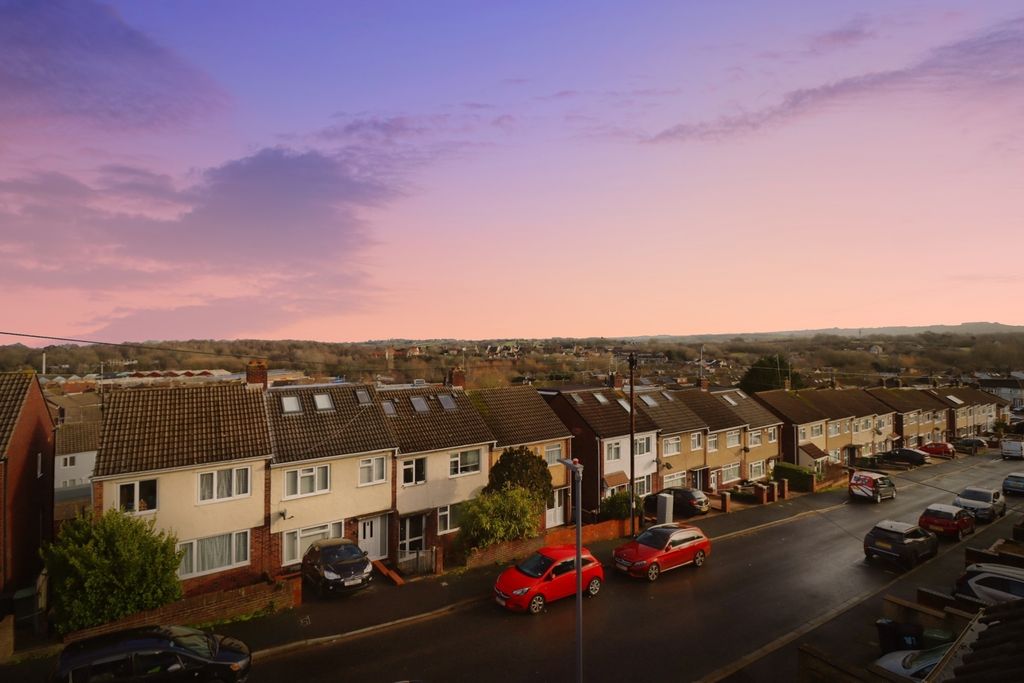 Property photo 2 of 20 Pbox-Img.Jpg