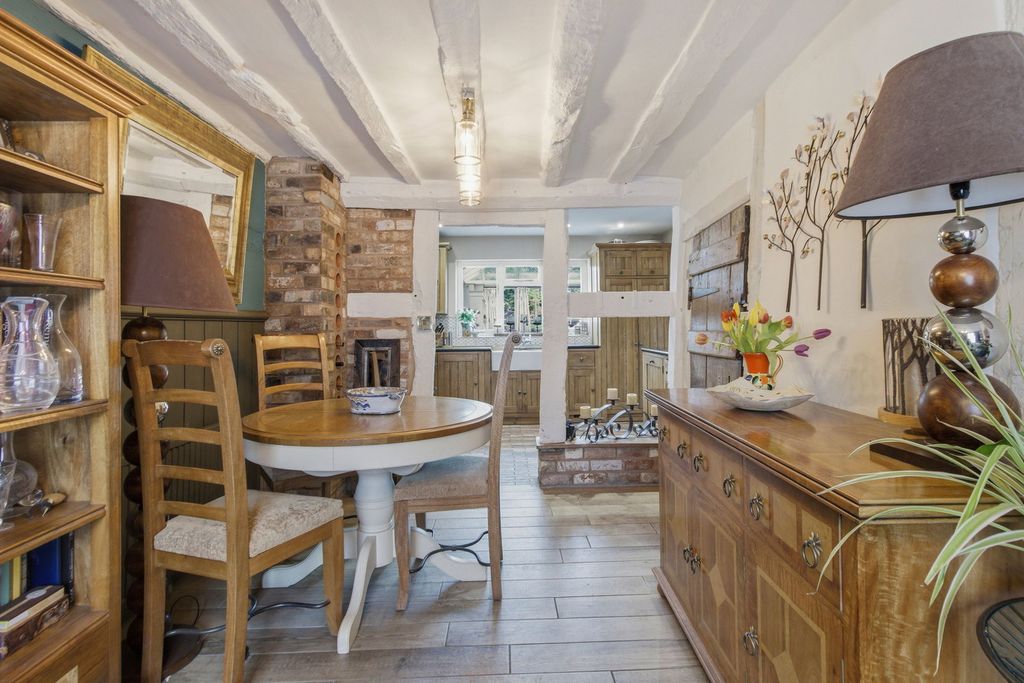 Additional image 8 of 4 bed end terrace house for sale105 High Street, Pershore, Worcestershire. WR10