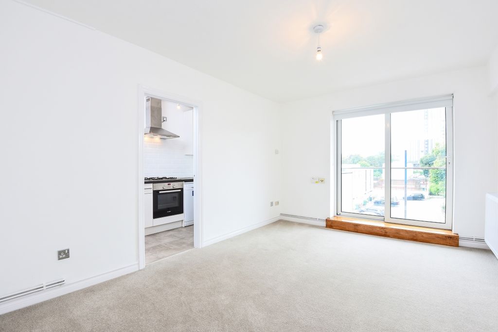 Property photo 2 of 6 317583 (4)