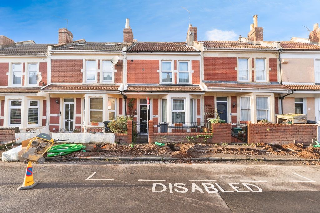 Property photo 2 of 20 Pbox-Img.Jpg