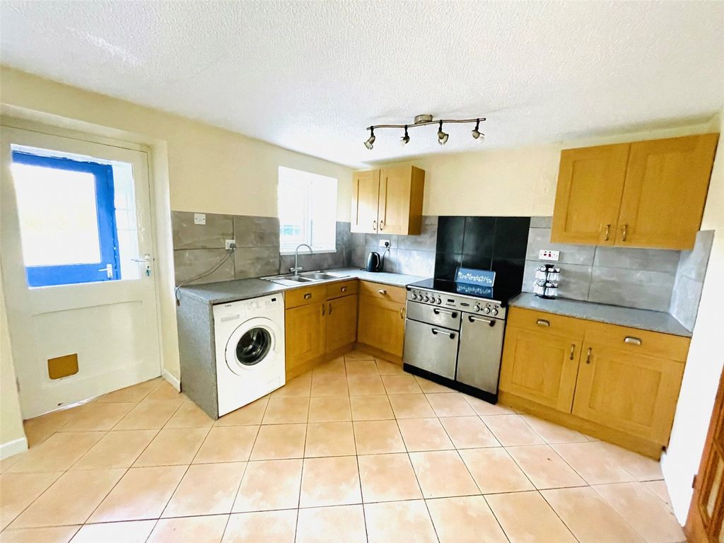 Property photo 3 of 15 Picture No. 31