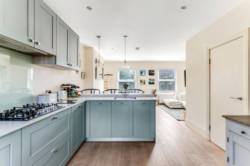 Property photo 1 of 14 Picture No. 09