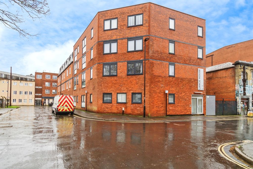 Property photo 1 of 15