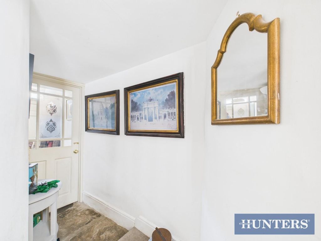 Property photo 3 of 28 Entrance Hallway