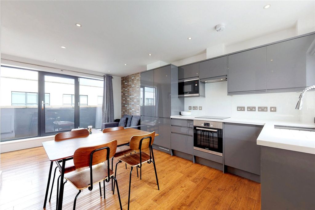 Property photo 2 of 10 Picture No. 07