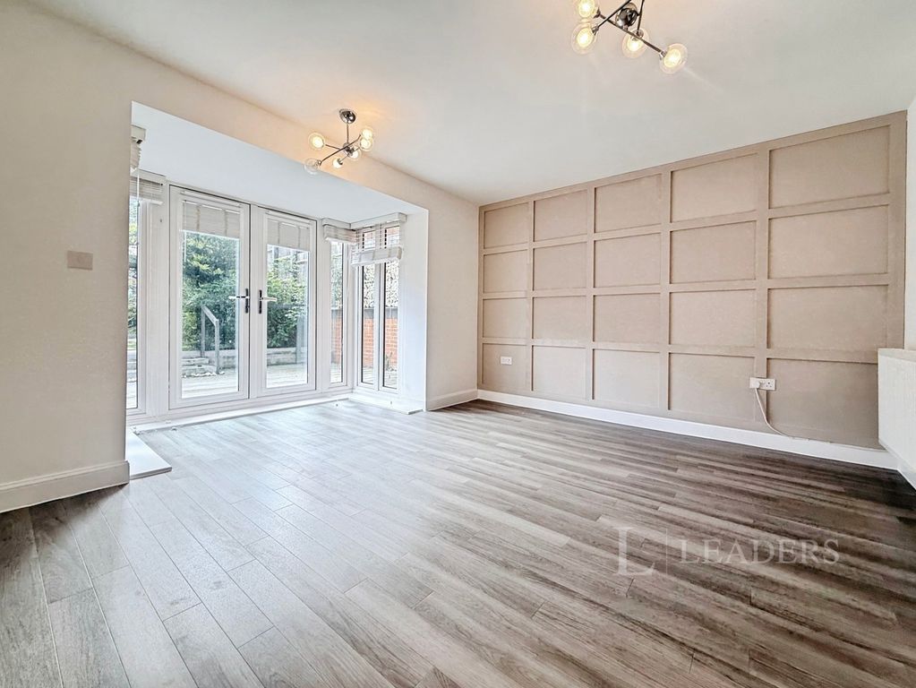 Property photo 2 of 16 Pbox-Img.Jpg