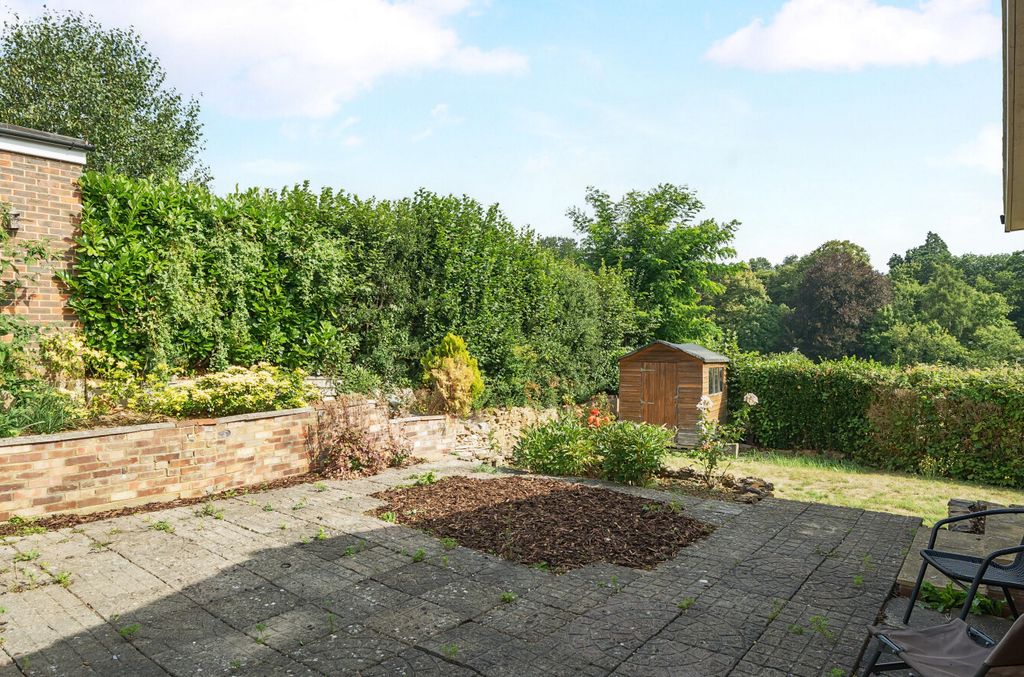 Property photo 3 of 30 1320742-7-6881F81...