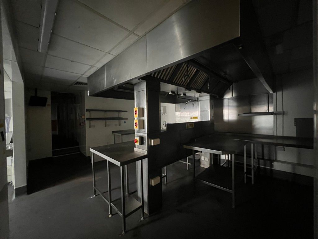 Property photo 3 of 16 Photo 13