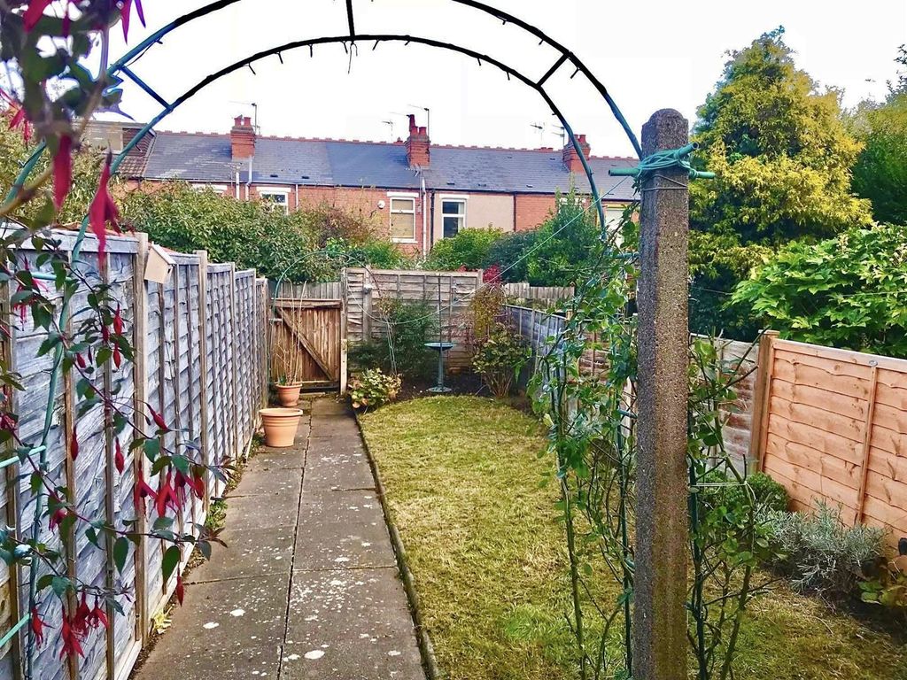 Property photo 2 of 7 Garden.Jpg