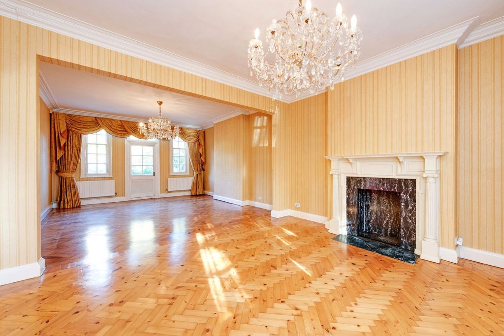 Property photo 2 of 11 Picture No. 18