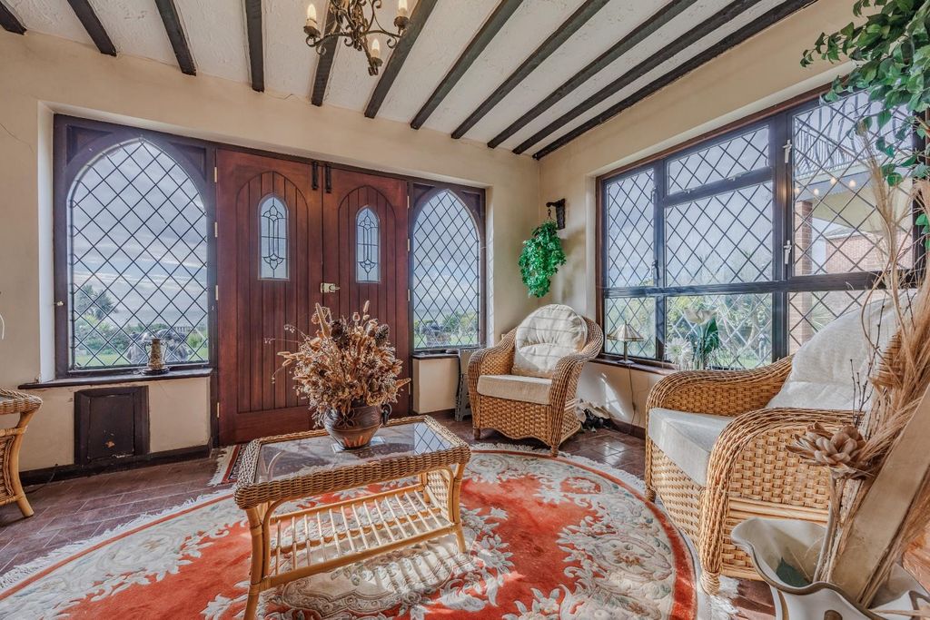Property photo 3 of 49 Entrance Porch