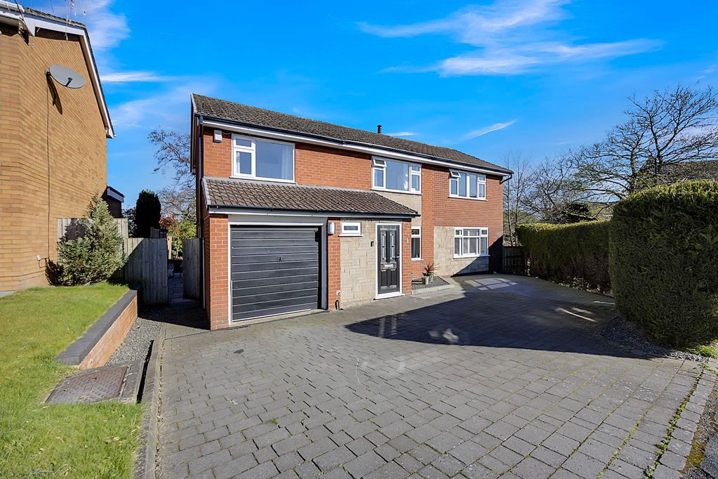 Property photo 1 of 28 Front Aspect