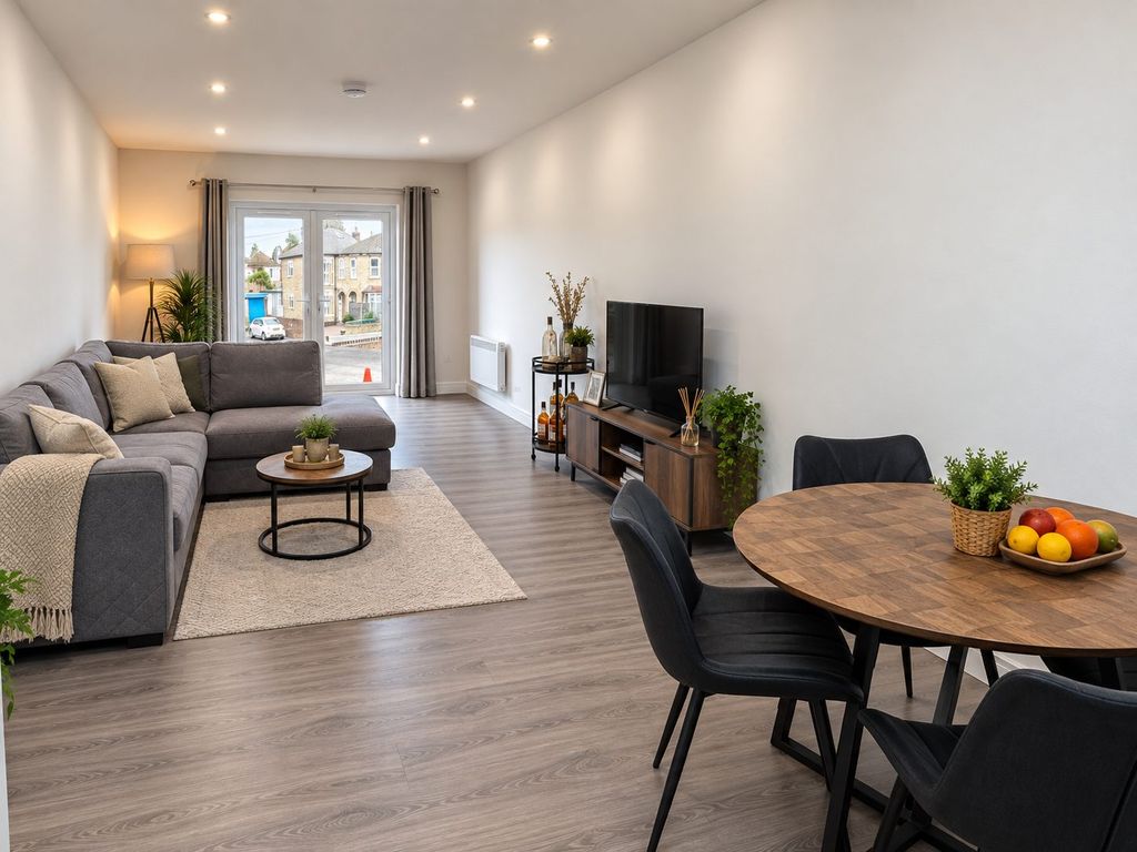 Property photo 1 of 6