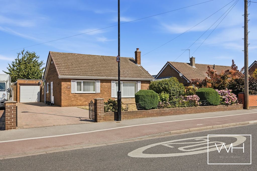 Property photo 1 of 20 127 Pipering Lane, Bentley, Doncaster 01