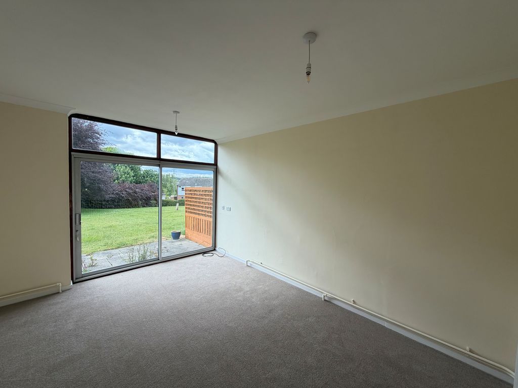 Property photo 2 of 6 Photo 1