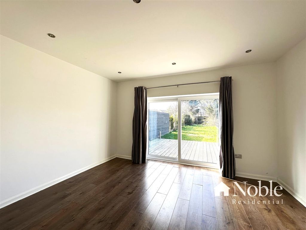 Property photo 3 of 15 Reception Room