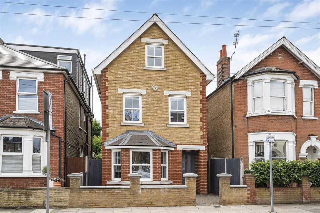 Property photo 1 of 35