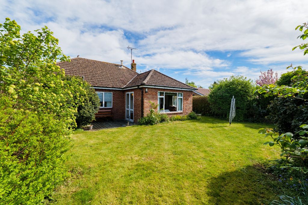 Property photo 2 of 18 4828752