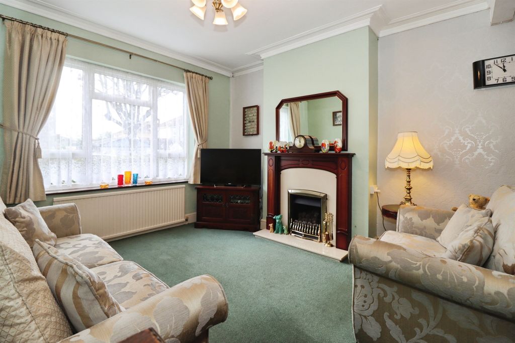 Property photo 2 of 18