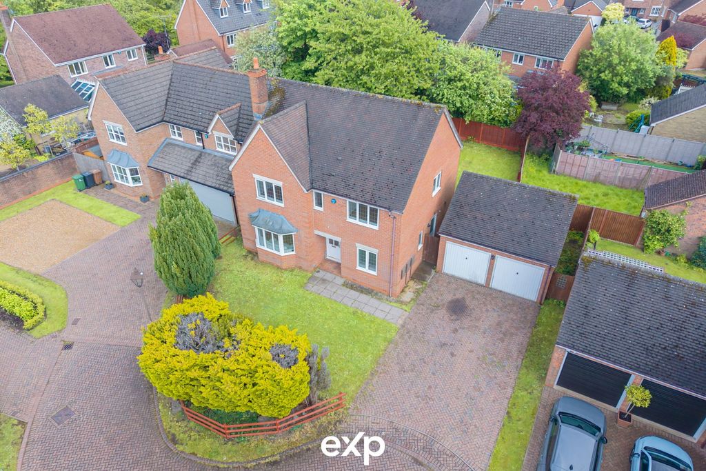 Property photo 1 of 24